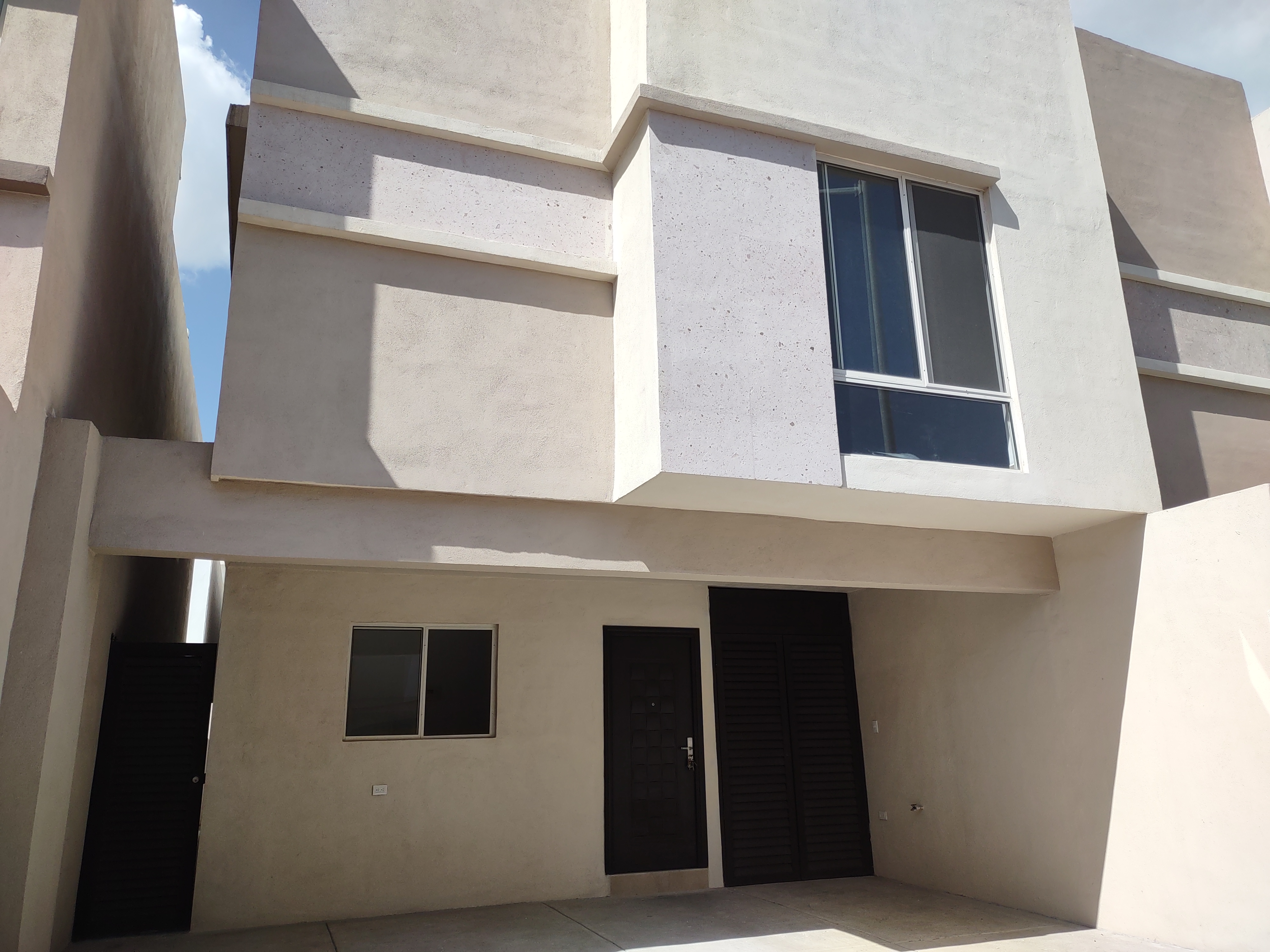 Casa en renta en Corinto Redidencial en Apodaca N.L. 